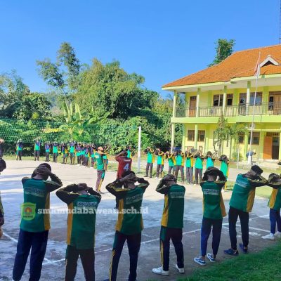Olahraga Bersama di Jum’at Sehat SMK MUDA Bawean