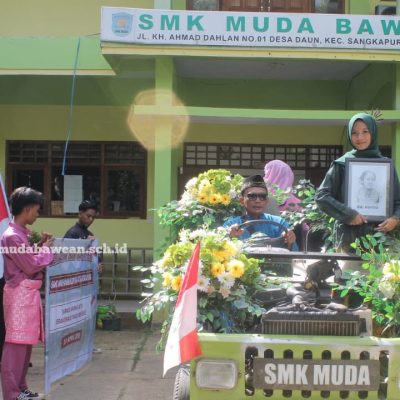 Semarak Hari Kartini di SMK MUDA Bawean || “Harmoni Warna Kartini” Warnai Jalanan Dusun Daun Barat